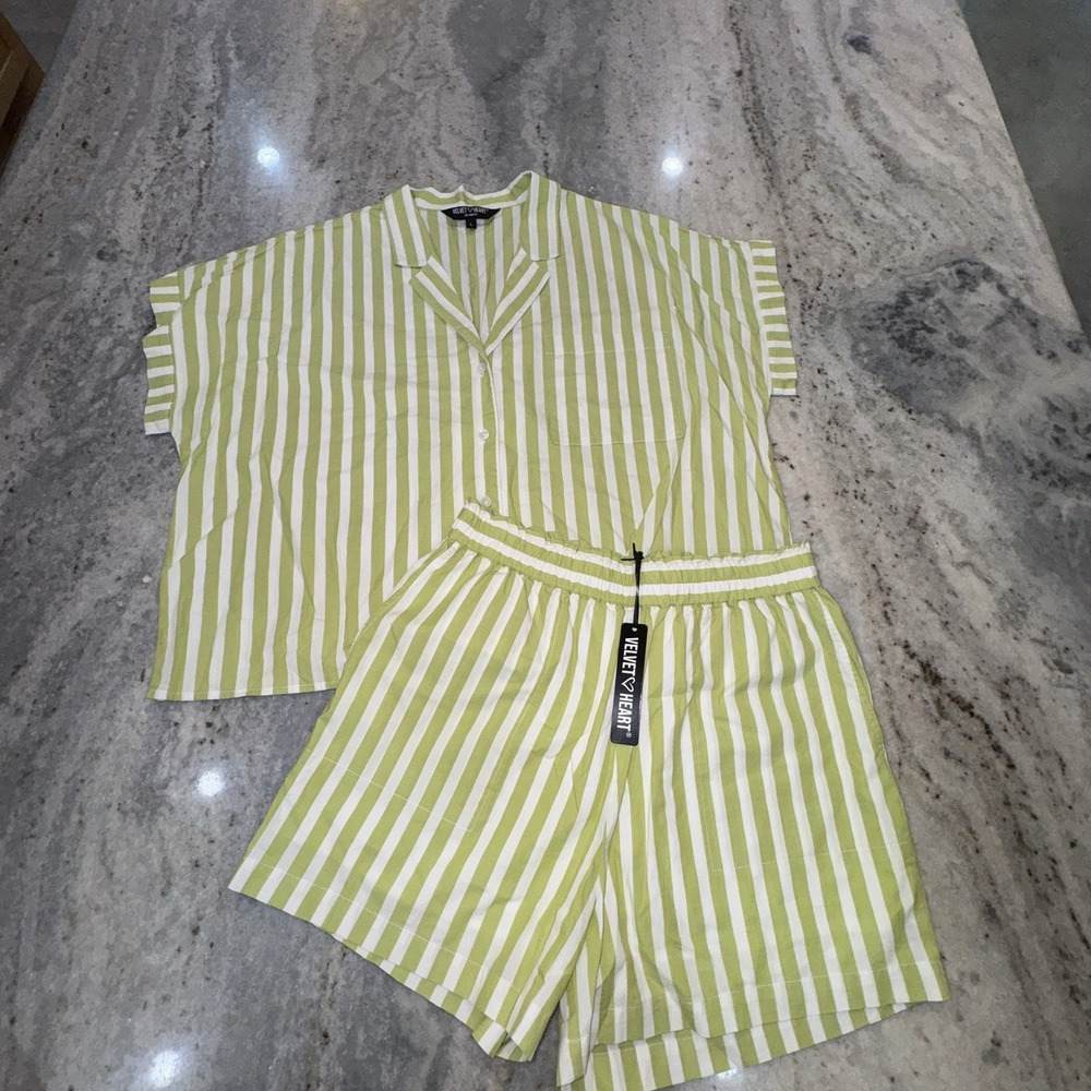 NWT Velvet Heart Green White Striped Shorts Outfit Size Small Oversized Lounge